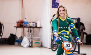 Priscilla Stevaux sobe para sexto do mundo e atinge seu melhor ranking no BMX
