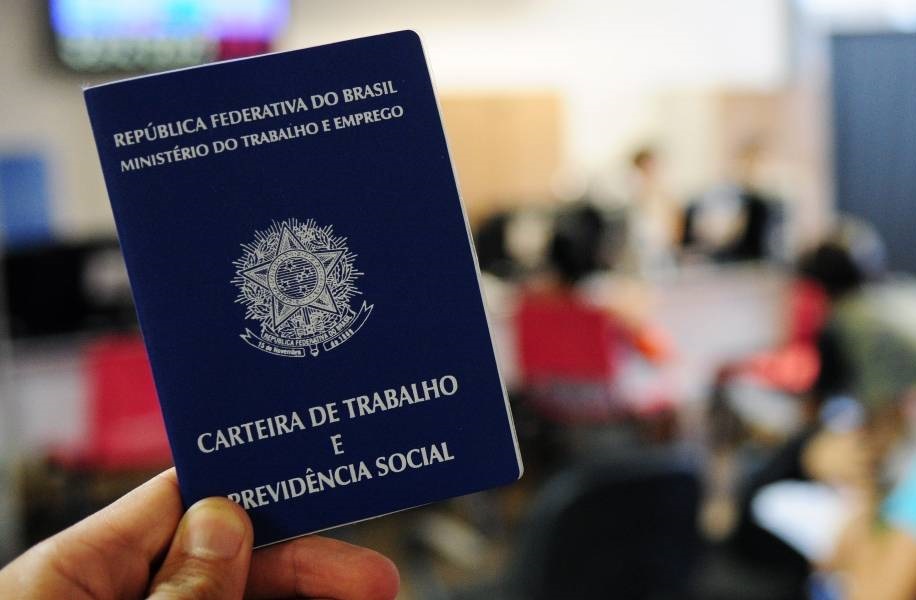 Desemprego atinge 12% da população: veja 10 passos para organizar as finanças Desemprego atinge 12% da população: veja 10 passos para organizar as finanças