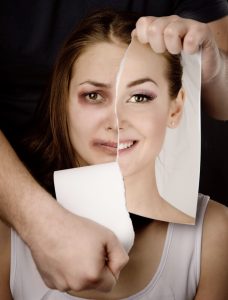 Na internet, menções sobre violência contra a mulher crescem 211% revela pesquisa inédita do Instituto Avon