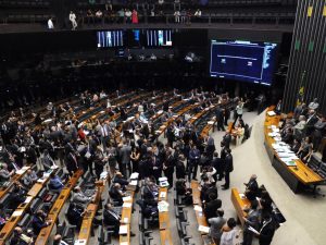 Congresso derruba veto e mantém refinanciamento de dívidas de microempresas