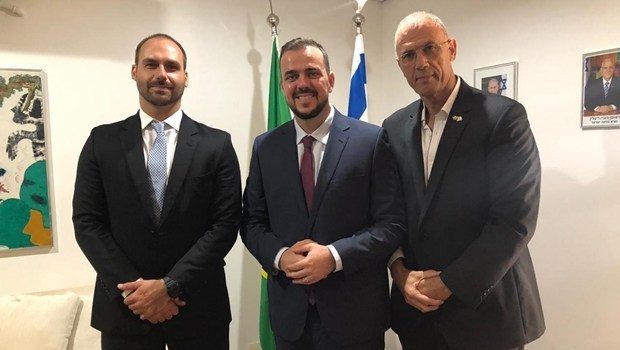 Gustavo vai a Brasília em busca de recursos para Aparecida Gustavo vai a Brasília em busca de recursos para Aparecida