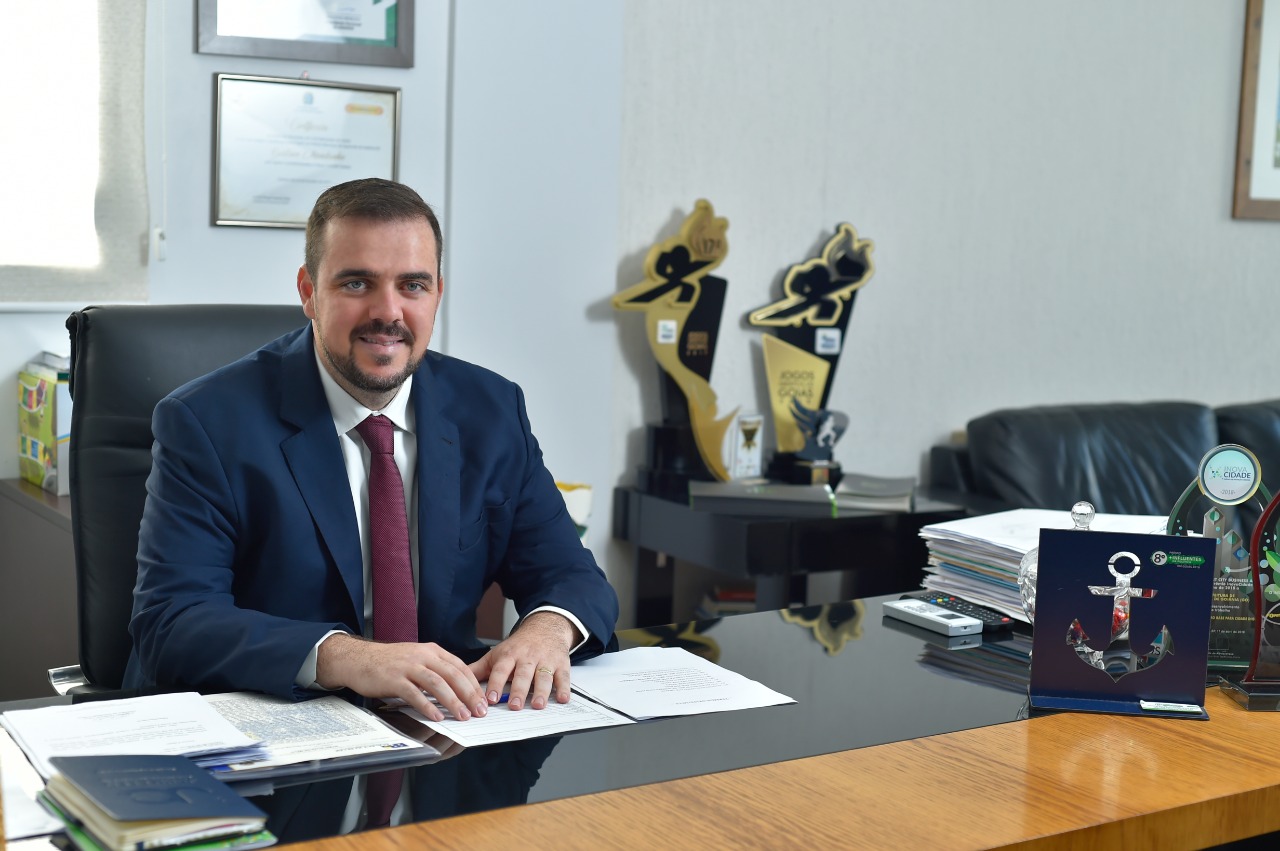 Gustavo Mendanha participa de congresso de inovação em Curitiba