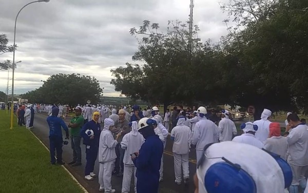 Vazamento de amônia em indústria de alimentos deixa funcionários intoxicados em Rio Verde