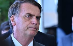 Bolsonaro se cala duas vezes sobre o MEC