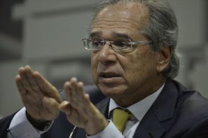 Guedes diz que não insistirá no cargo caso sua agenda não seja aceita