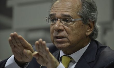 Guedes diz que não insistirá no cargo caso sua agenda não seja aceita