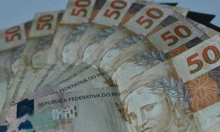 Dívida pública sobe 1,71% em fevereiro, informa Tesouro Nacional