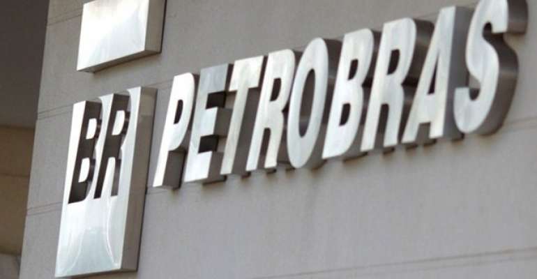 Petrobras reajusta em R$ 0,10 litro do diesel nas refinarias
