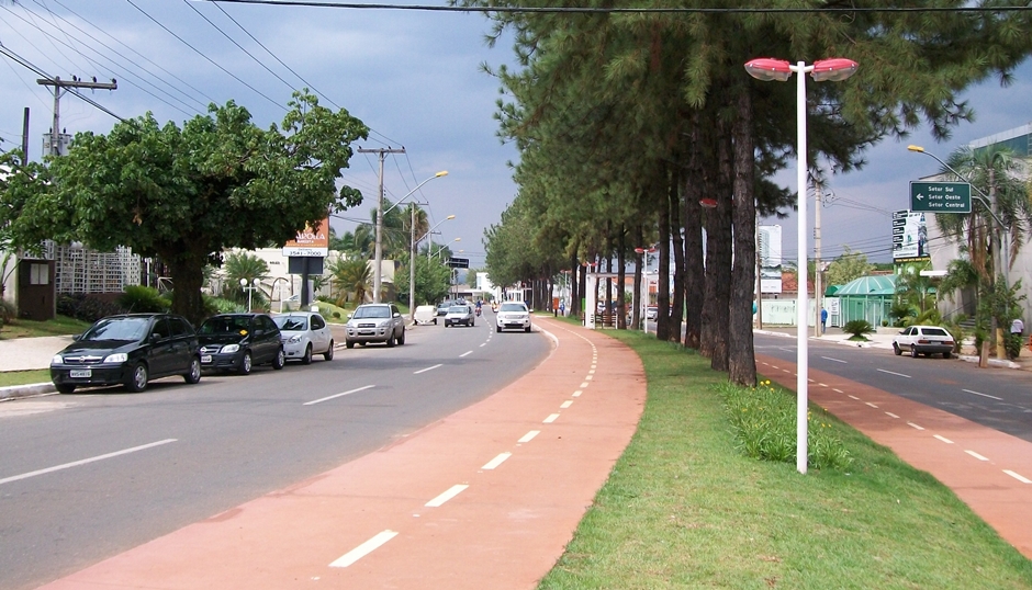 Excesso de velocidade provoca mudanças no trânsito da Avenida Ricardo Paranhos, em Goiânia