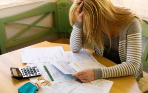 Inadimplência sobe 0,13% no 1º trimestre e atinge 62,7 milhões de consumidores