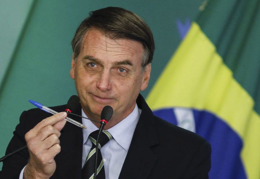 Bolsonaro sanciona lei do novo Cadastro Positivo