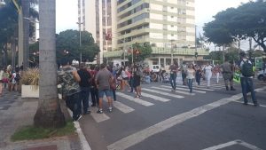 Servidores da Educação do Estado de Goiás deflagram greve em assembleia