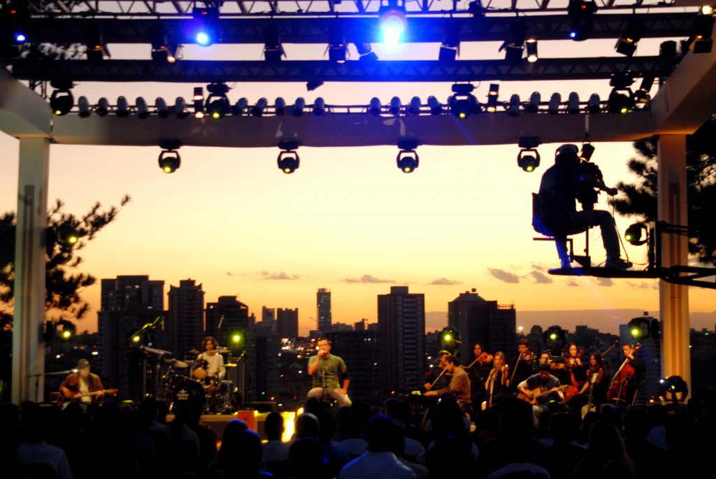 Mr. Gyn revive o primeiro DVD da banda com show em Goiânia