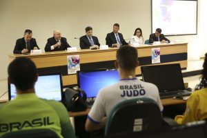 Ministérios estudam incluir direitos autorais em currículos de ensino