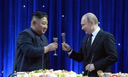 Kim e Putin selam aproximação
