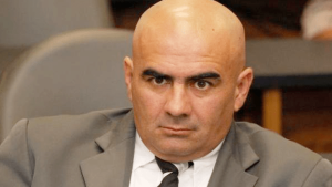 Deputado apresenta proposta que proíbe a cobrança de taxa de religação de energia elétrica e água, em Goiás