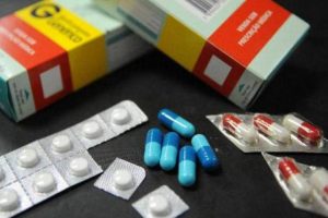 Pacientes com doenças crônicas poderão receber Bolsa Medicamento na pandemia