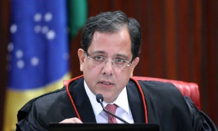 Bolsonaro nomeia Sérgio Banhos como ministro do TSE