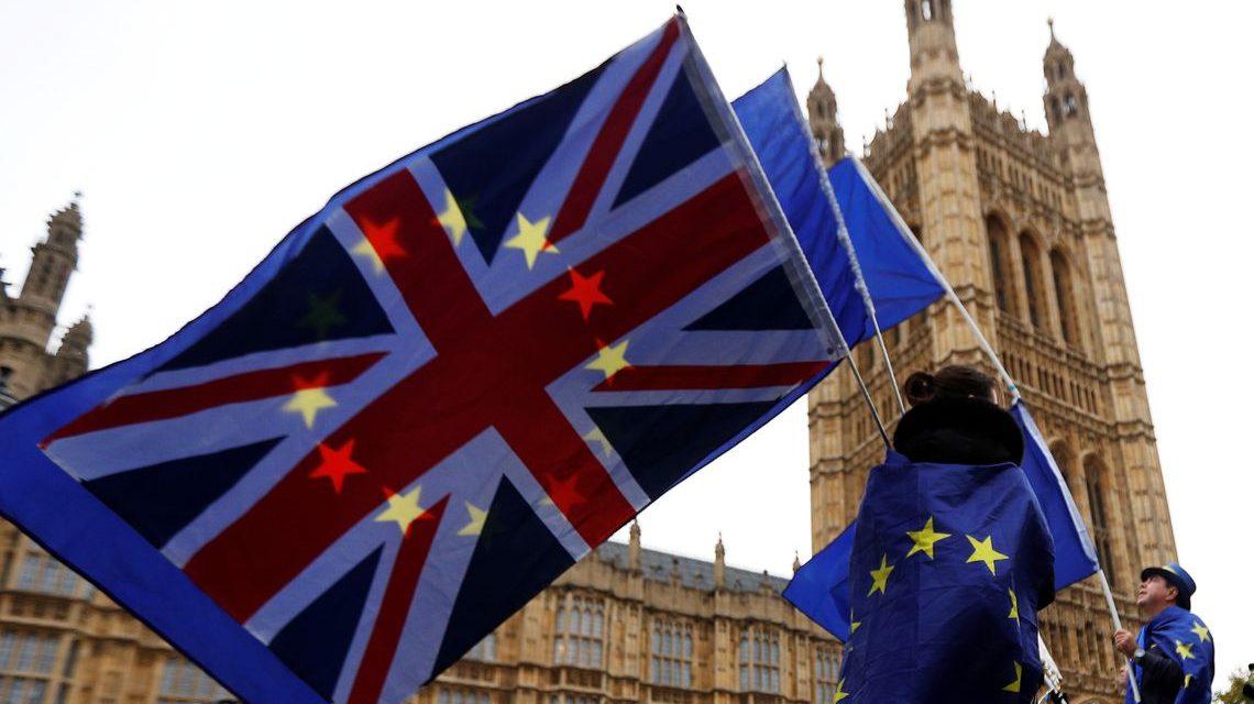 Maiores partidos britânicos prometem romper impasse do Brexit
