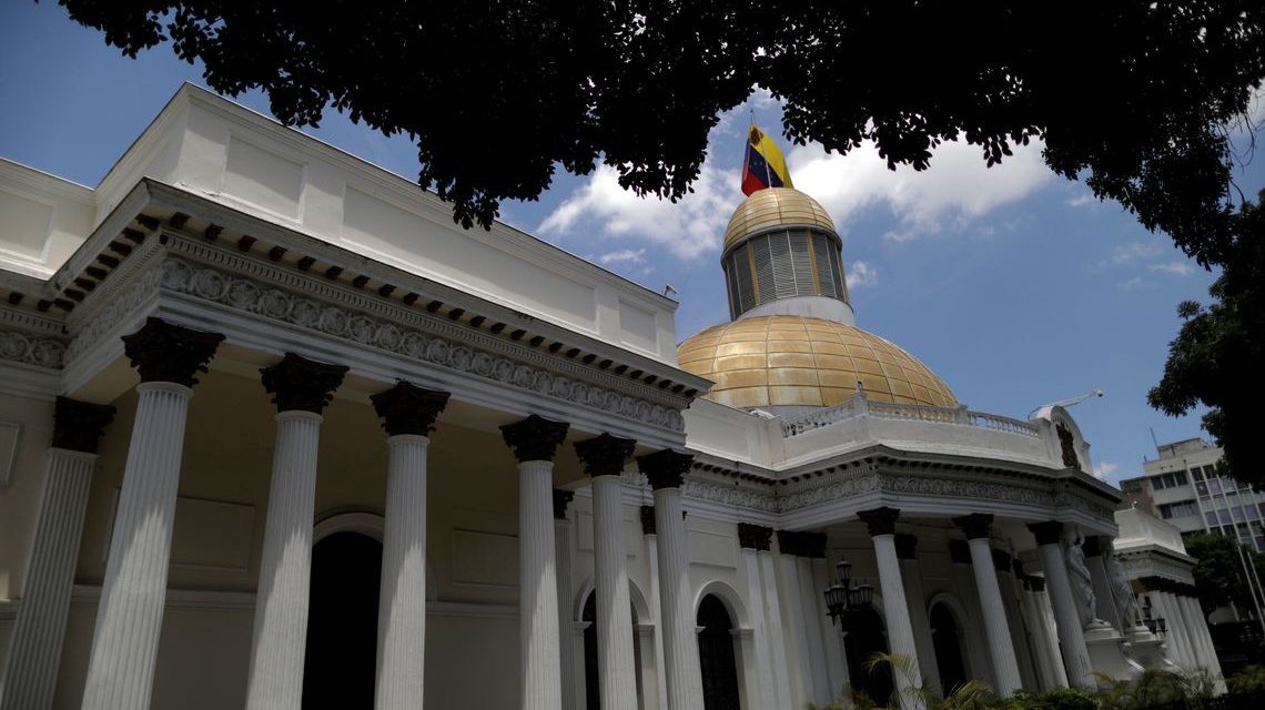 Serviços secretos invadem Assembleia Nacional e gabinete de Guaidó