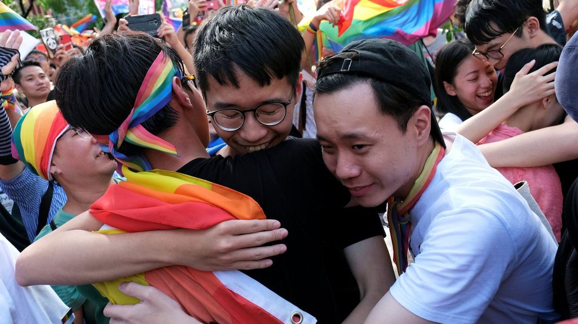 Taiwan é primeiro país da Ásia a legalizar casamento gay