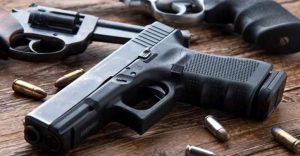 Governadores de 13 estados e do DF divulgam carta aberta contra decreto de armas de Bolsonaro