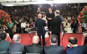 Casamento comunitário oficializa a união de 200 casais em Aparecida de Goiânia