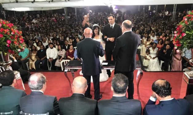 Casamento comunitário oficializa a união de 200 casais em Aparecida de Goiânia