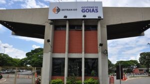 AGR refaz cálculo e taxa de vistoria do Detran tem queda de 38%