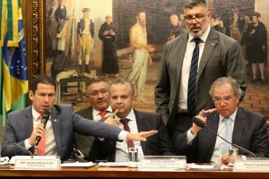 Guedes defende capitalização ao encerrar audiência pública