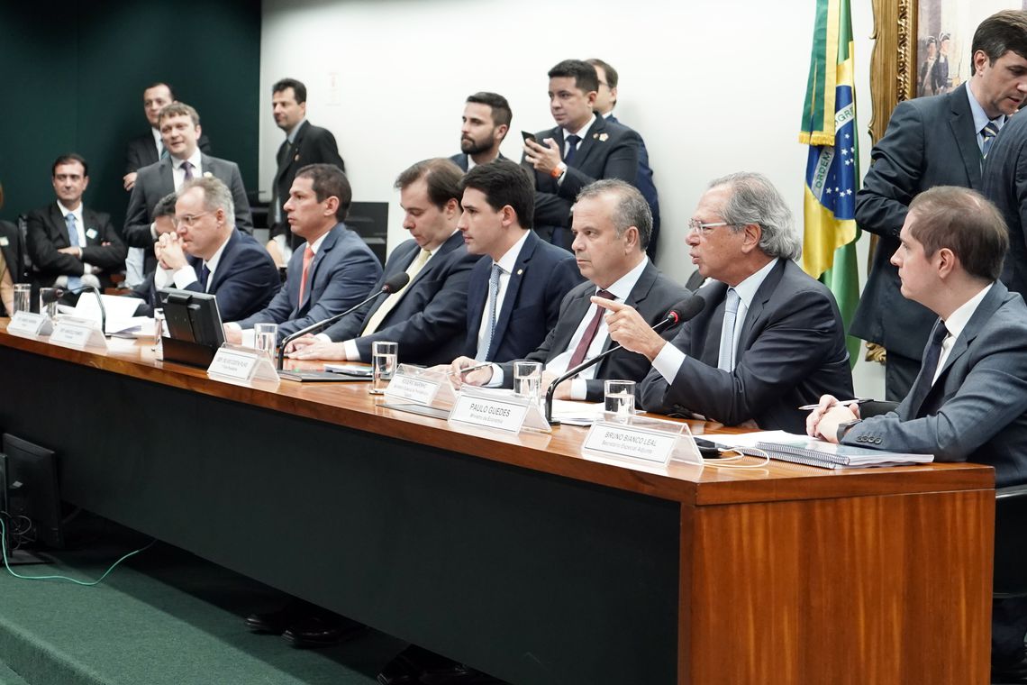 Guedes: reforma da Previdência combate privilégios e aumenta igualdade
