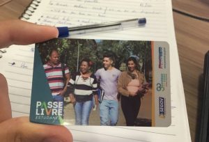 Governo de Goiás recua e PL que restringe o Passe Livre Estudantil é retirado