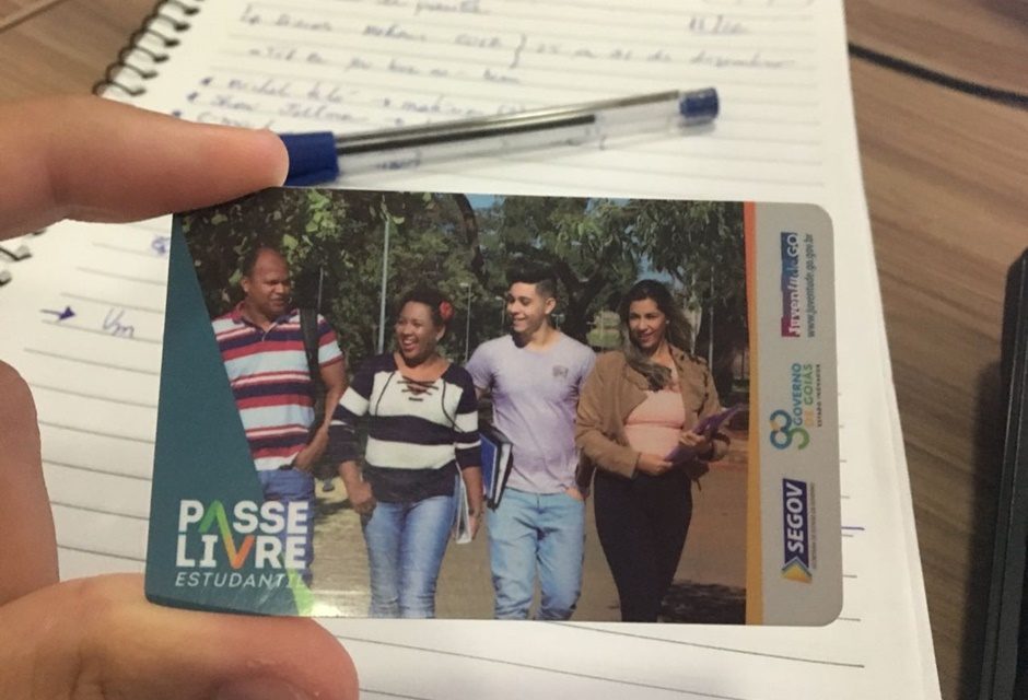 Governo de Goiás recua e PL que restringe o Passe Livre Estudantil é retirado Governo de Goiás recua e PL que restringe o Passe Livre Estudantil é retirado