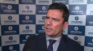 ‘Não estabeleci nenhuma condição’, afirma Moro após Bolsonaro dizer que o indicará ao STF