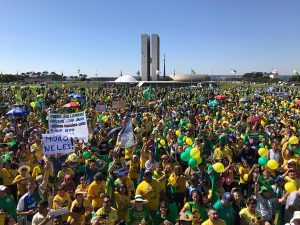 Cidades brasileiras registram atos em apoio ao governo Bolsonaro