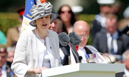 Theresa May deixa oficialmente a liderança do Partido Conservador