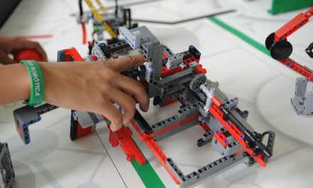 Estudantes representam o Brasil em torneio internacional de robótica