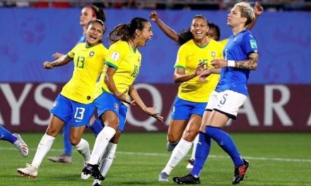 Brasil vence Itália e avança para as oitavas de final
