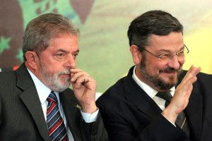 Lula, Palocci e Paulo Bernardo viram réus acusados de receber propina da Odebrecht