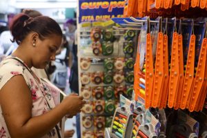 Inflação pelo IGP-DI cai de 0,9% para 0,4%