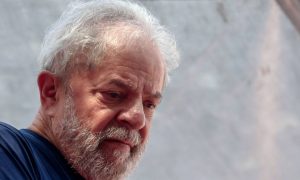 STF decide manter Lula preso até análise de suspeição de Moro