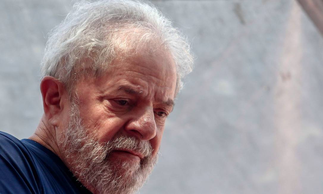 STF decide manter Lula preso até análise de suspeição de Moro