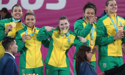 Brasil bate a Argentina e é hexa no handebol feminino no Pan