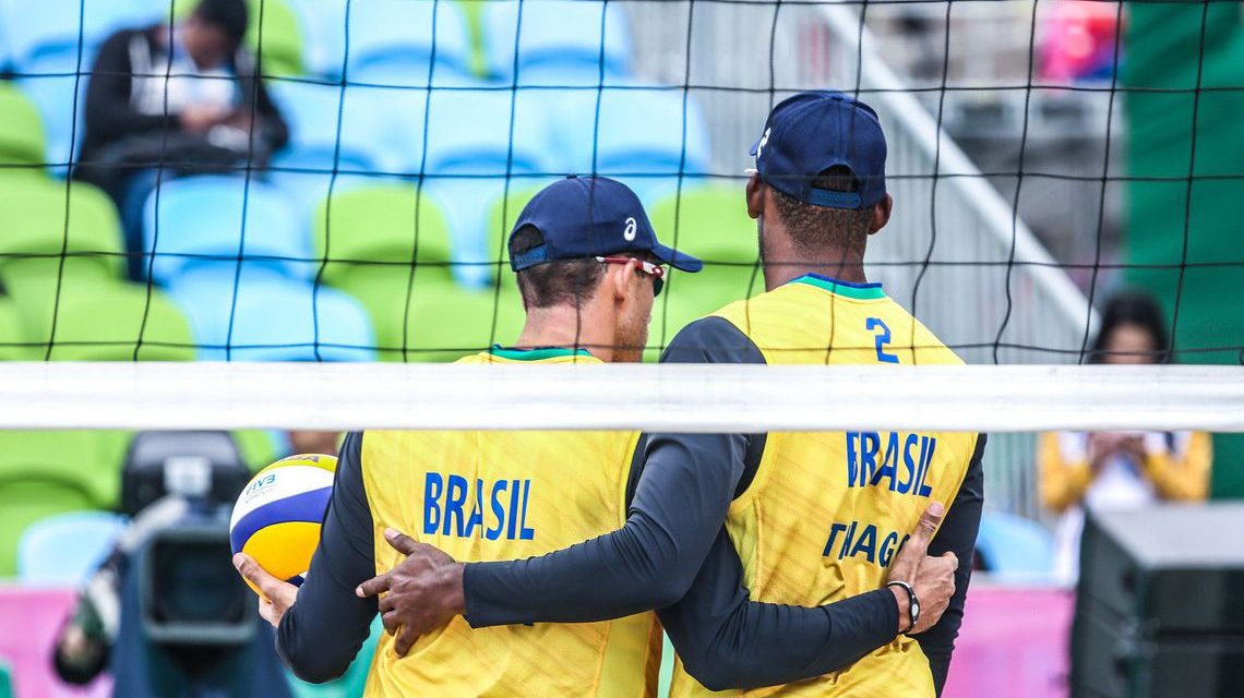 Pan: Brasil vence no vôlei de praia e estreia no squash e boliche