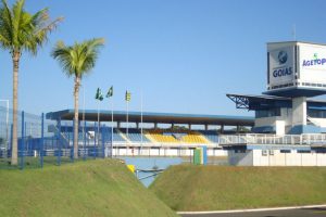 Justiça reforma sentença e obriga Estado a remover cores do PSDB do autódromo de Goiânia