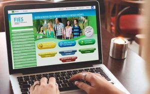 Inscrições para o Fies do segundo semestre terminam nesta segunda