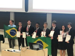 Alunos de escola goiana conquistam medalha de prata no Mundial de Física