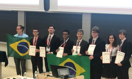 Alunos de escola goiana conquistam medalha de prata no Mundial de Física