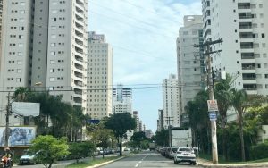 Apesar de leve alta no mês, aluguel em Goiânia segue como o mais barato entre 11 capitais