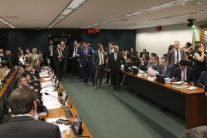 Previdência: em última votação, deputados derrubam imposto rural, e economia com reforma cai para R$ 987 bilhões